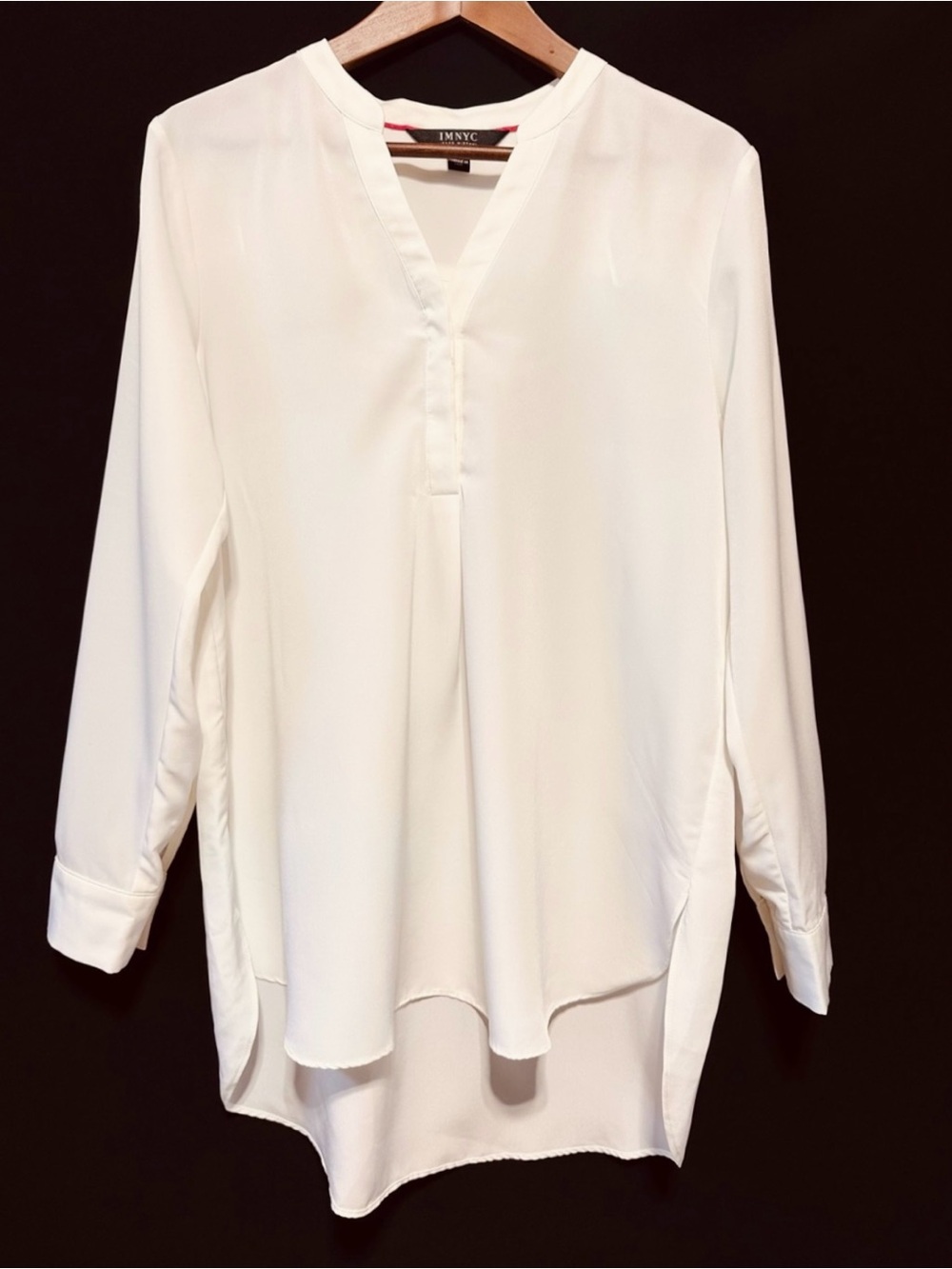 ISAAC MIZRAHI Creamy White Satin Tunic Blouse Minimalist Coastal Office M